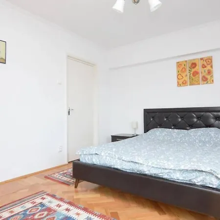 Apartament Ultracentral Piata Unirii Апартаменти *